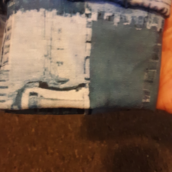 Women's patch pattern blouse - Picture 3 of 7